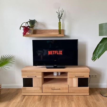 2-Zimmer Zentral In Ferdinandshof, Wlan Modern Kültér fotó